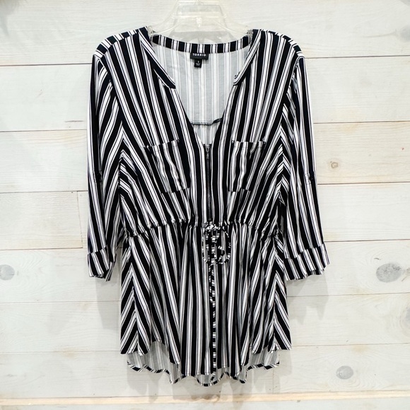 Torrid striped drawstring waist babydoll style top ❤️ - Picture 2 of 5